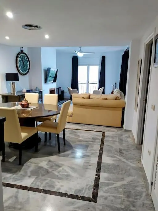 Apartment Monte Duquesa - 4 Bedroom Apt, 3 Bathrooms Close To Port And Beach, Communal Pool Manilva