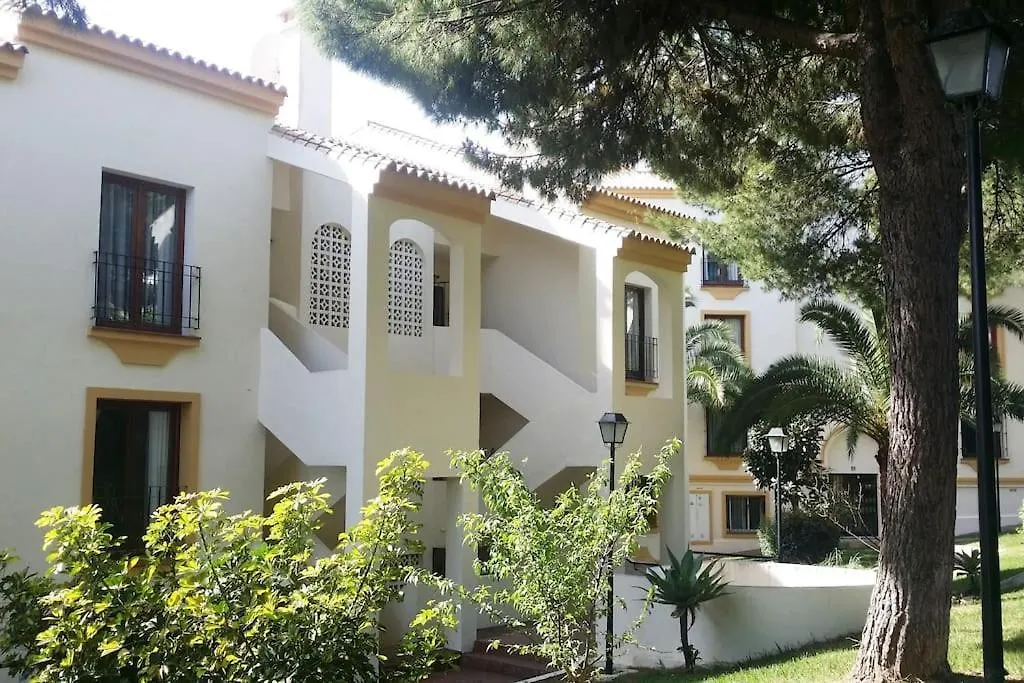 Apartment Monte Duquesa - 4 Bedroom Apt, 3 Bathrooms Close To Port And Beach, Communal Pool Manilva Spain