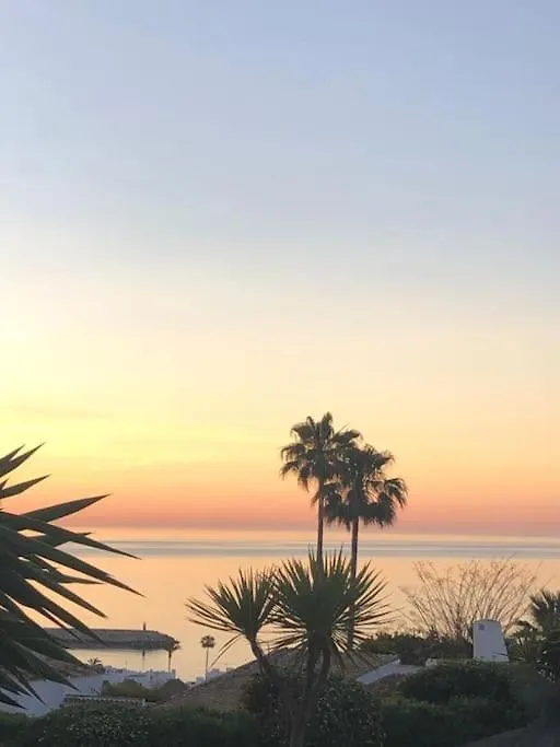 Monte Duquesa - 4 Bedroom Apt, 3 Bathrooms Close To Port And Beach, Communal Pool Manilva 0*,  Spain