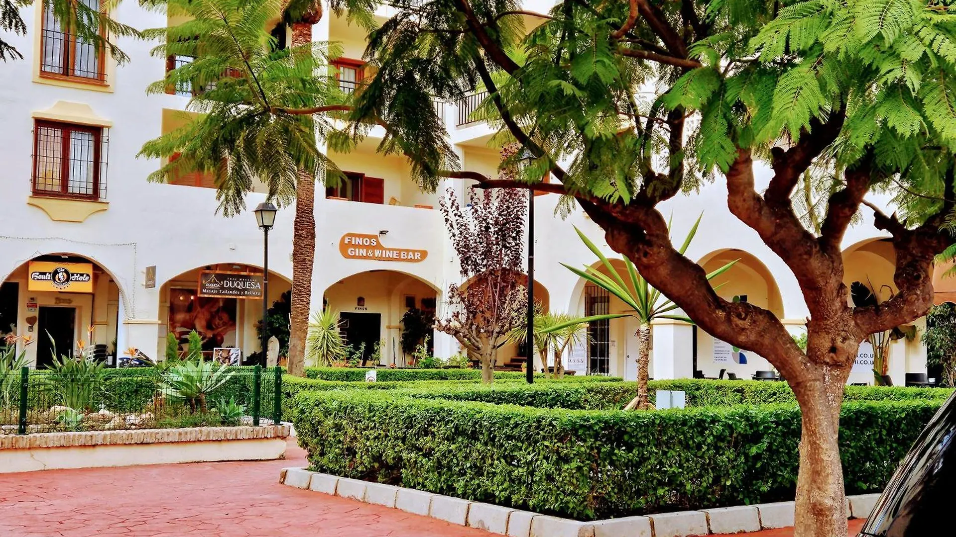 Monte Duquesa - 4 Bedroom Apt, 3 Bathrooms Close To Port And Beach, Communal Pool Manilva Apartment