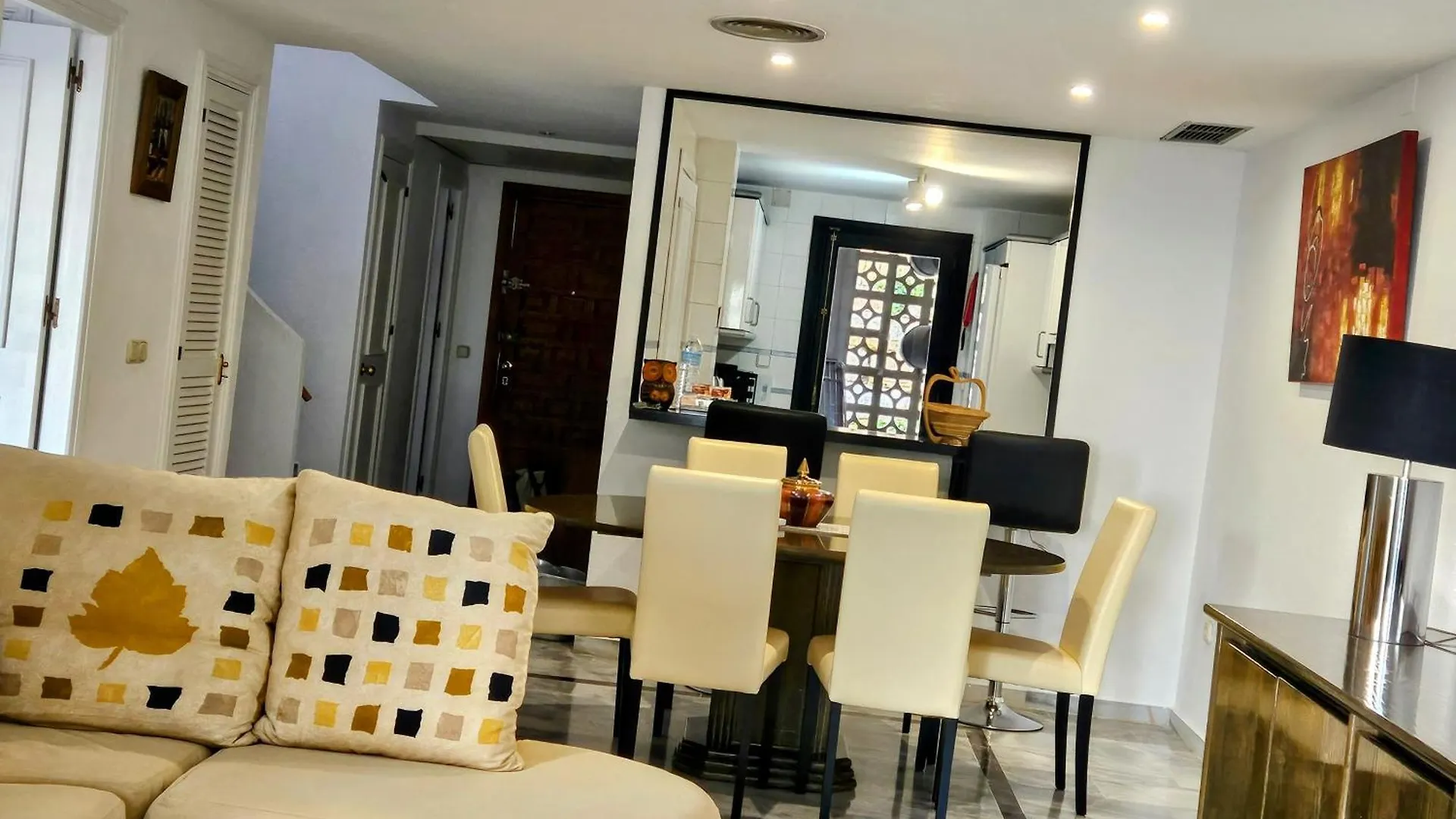 Apartment Monte Duquesa - 4 Bedroom Apt, 3 Bathrooms Close To Port And Beach, Communal Pool Manilva