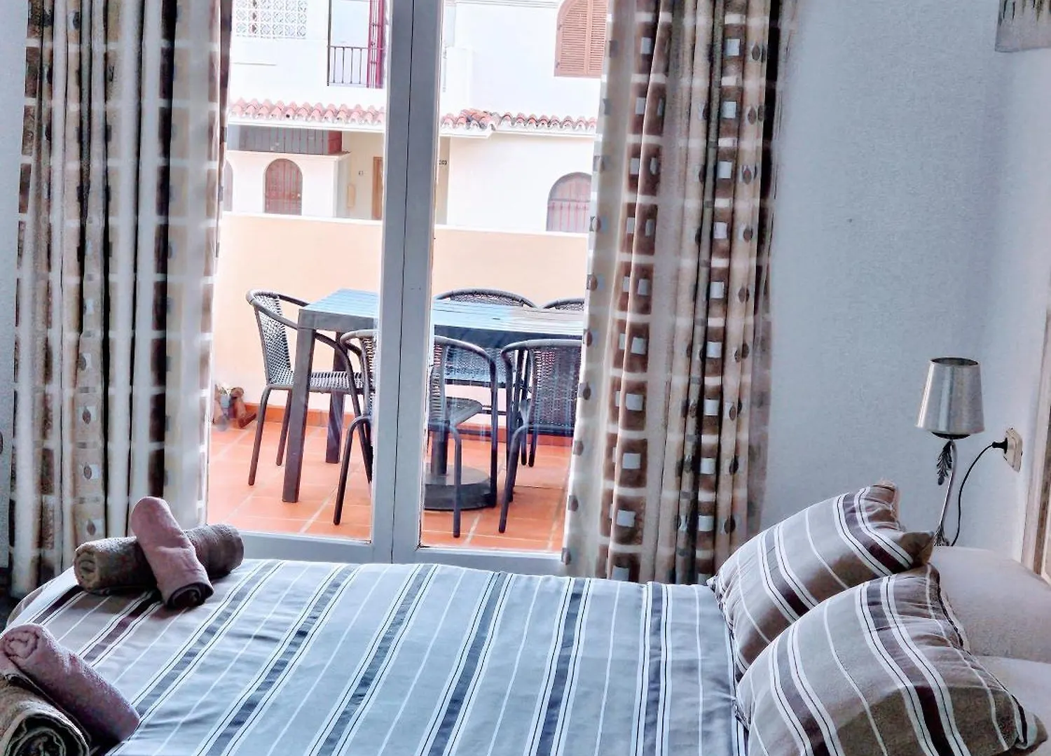 Monte Duquesa - 4 Bedroom Apt, 3 Bathrooms Close To Port And Beach, Communal Pool Manilva Spain